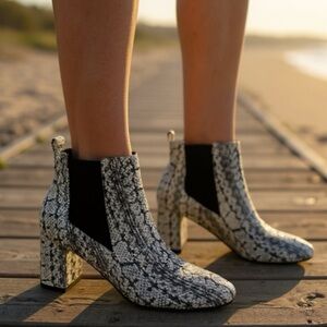 Cole Haan Women's Python Snakeskin Ankle Boots - Gray - Ivory NEW!!
